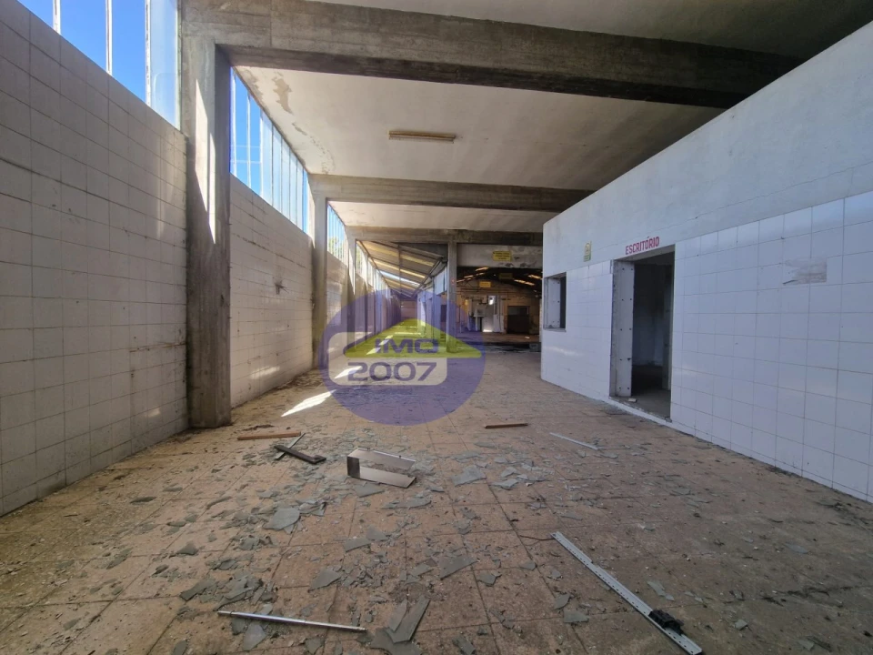 Armazém para Venda em Fiães Foto 18