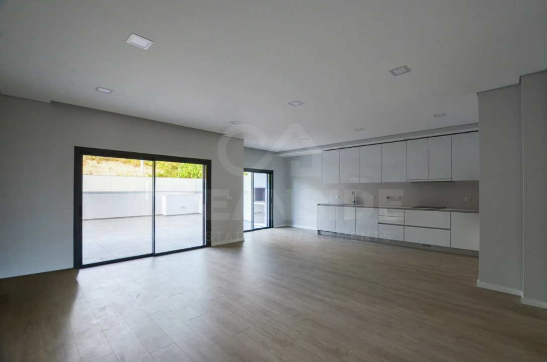 Apartamento T2 para Arrendamento em Mafra Foto 8
