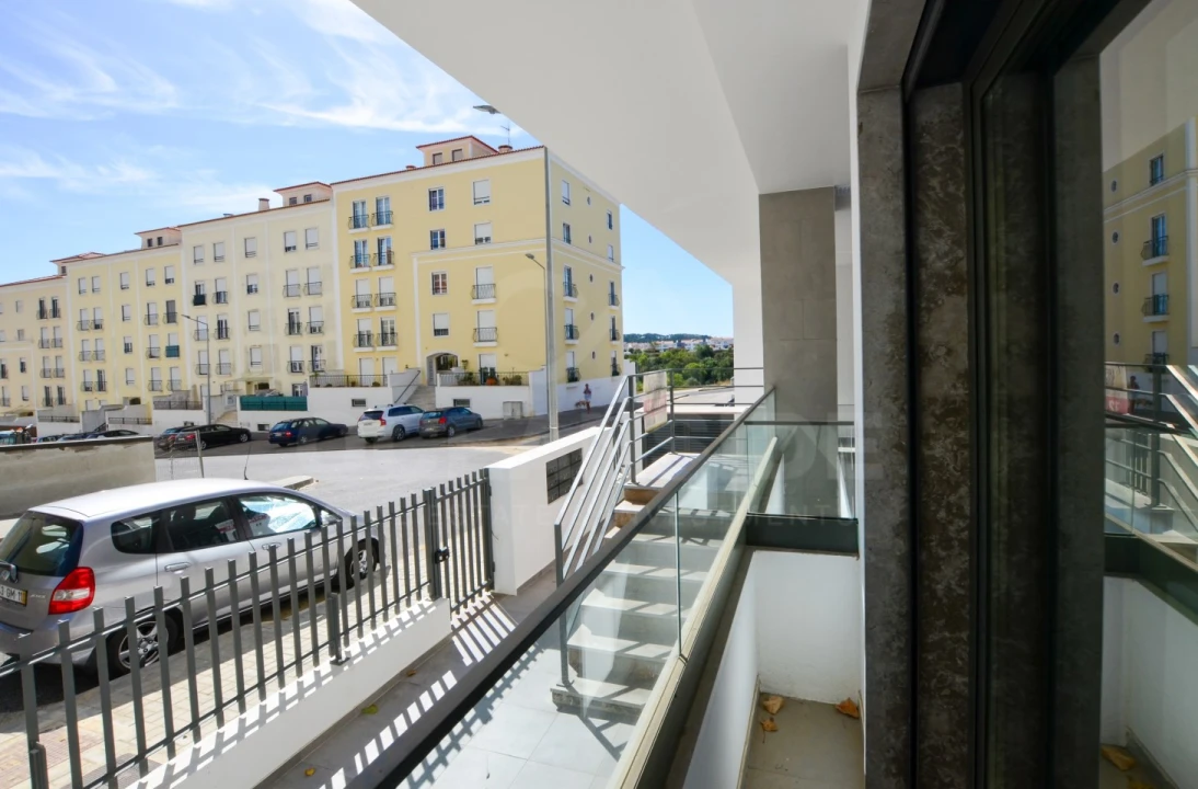 Apartamento T2 para Arrendamento em Mafra Foto 21