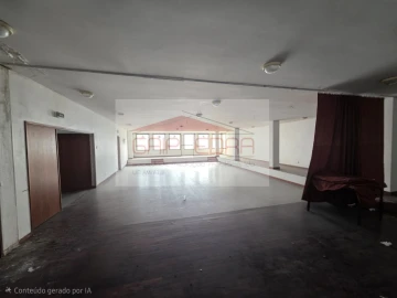 Loja para Venda em Campanhã