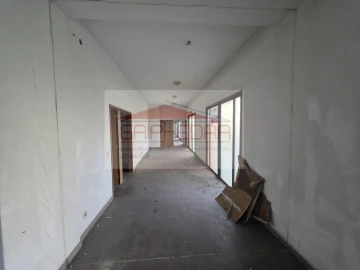 Loja para Venda em Campanhã