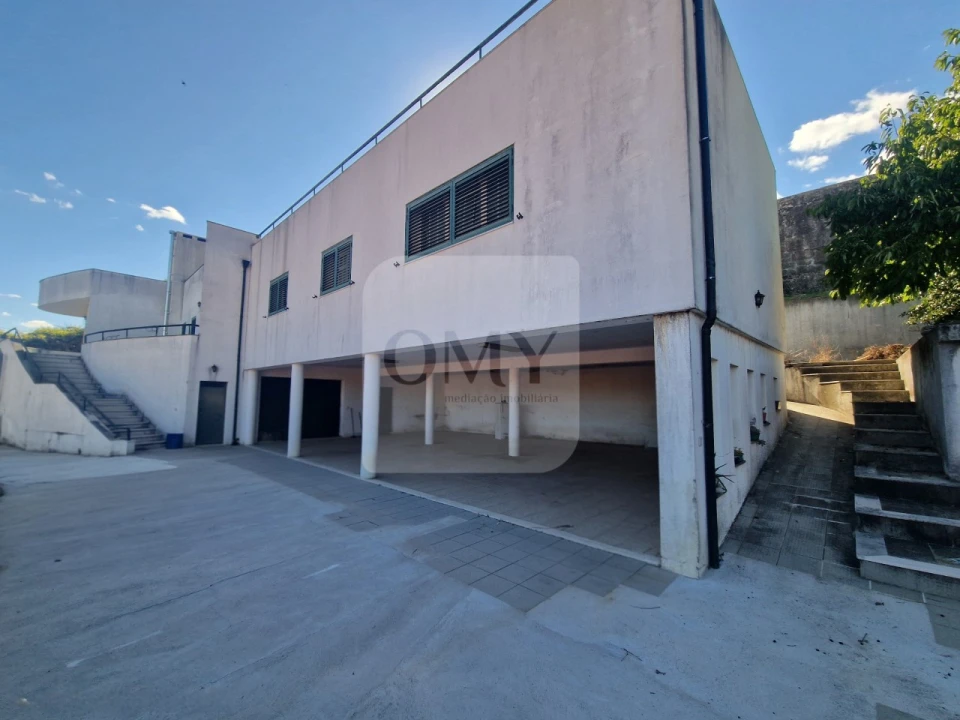 Moradia T5 para Venda em Lordelo Foto 7