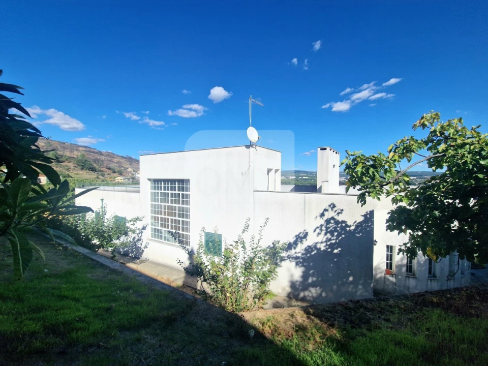 Moradia T5 para Venda em Lordelo Foto 5