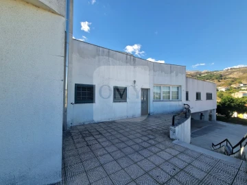 Moradia T5 para Venda em Lordelo