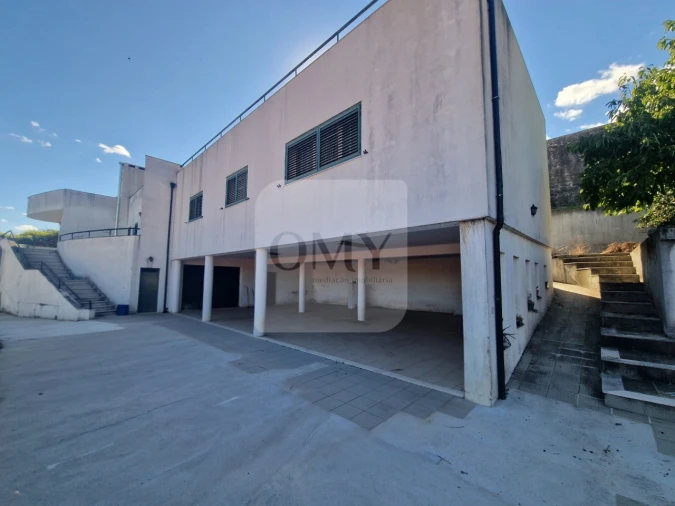 Moradia T5 para Venda em Lordelo Foto 7
