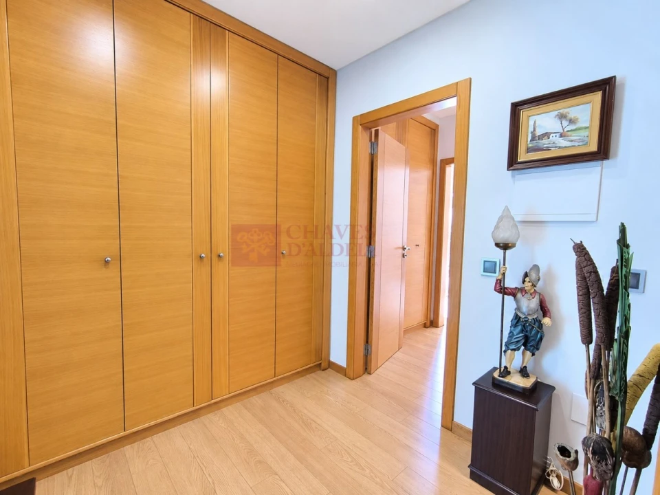 Apartamento T3 para Venda em São Pedro da Cadeira Foto 24