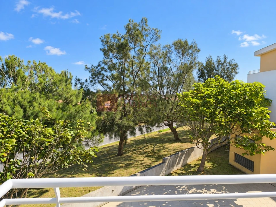 Apartamento T3 para Venda em São Pedro da Cadeira Foto 40