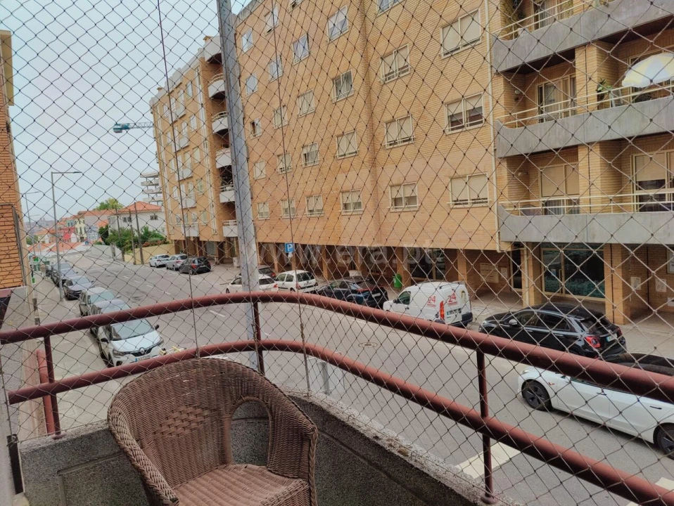 Apartamento T2 para Venda em Santa Marinha e São Pedro da Afurada Foto 3