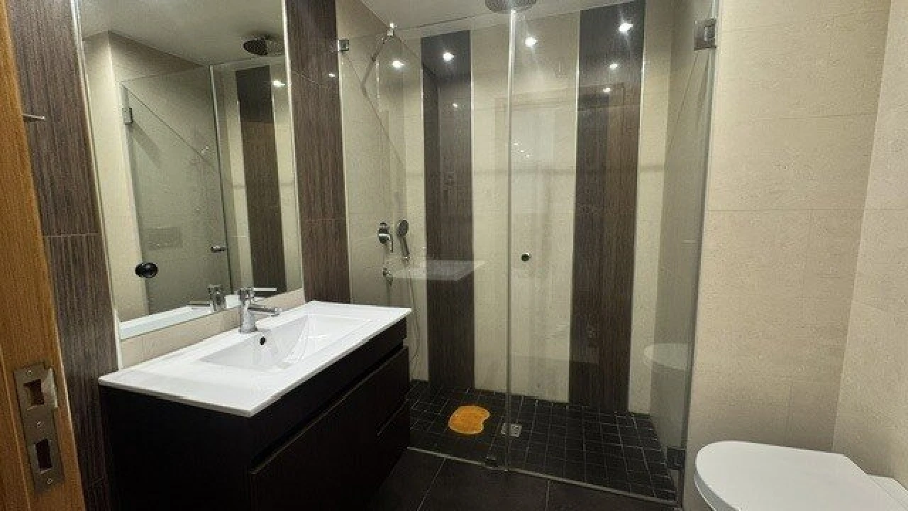 Apartamento T1 para Venda em Quarteira Foto 11