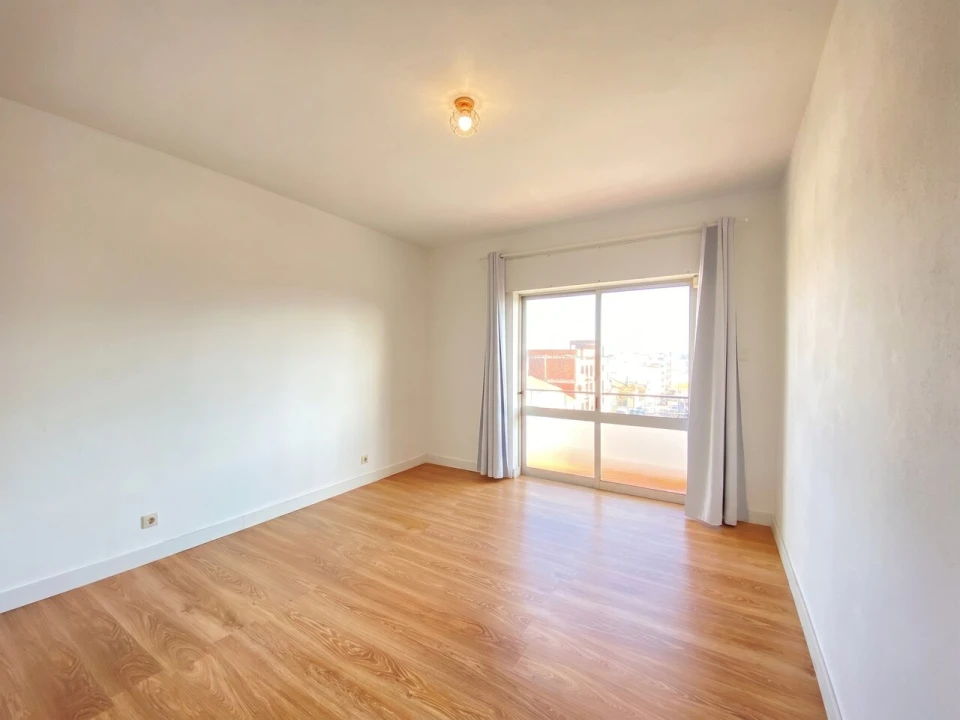 Apartamento T1 para Venda em Macedo de Cavaleiros Foto 7