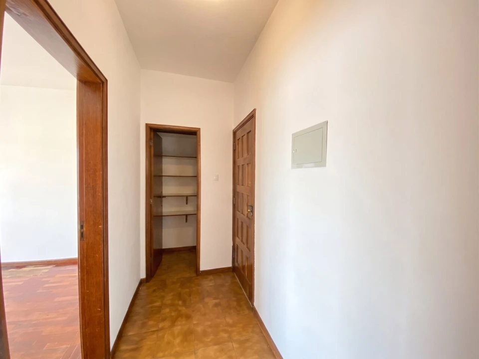 Apartamento T1 para Venda em Macedo de Cavaleiros Foto 12