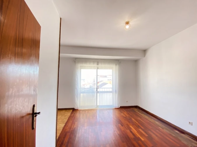 Apartamento T1 para Venda em Macedo de Cavaleiros Foto 2