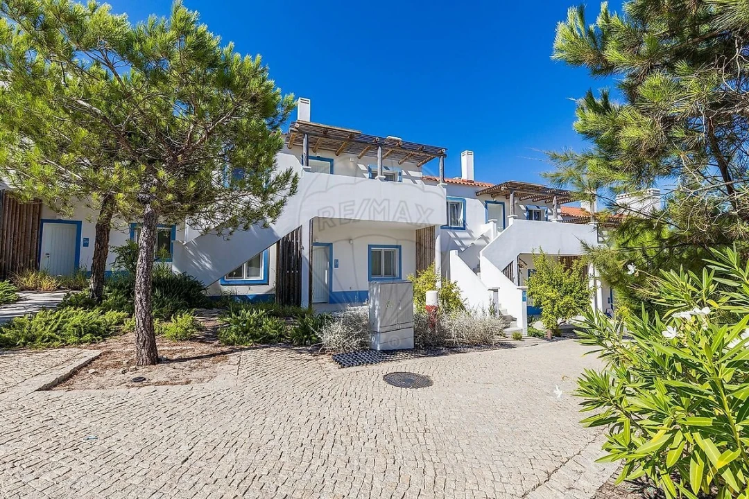 Apartamento T1 para Venda em Carvalhal Foto 1
