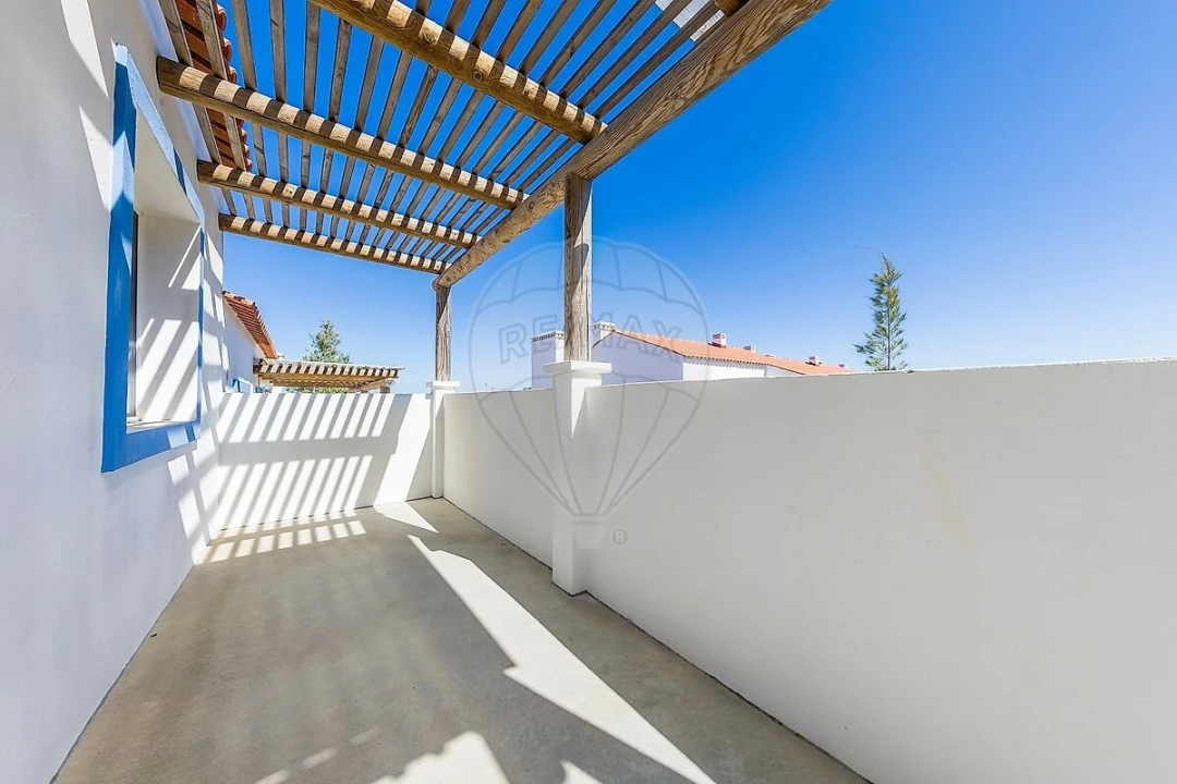 Apartamento T1 para Venda em Carvalhal Foto 2