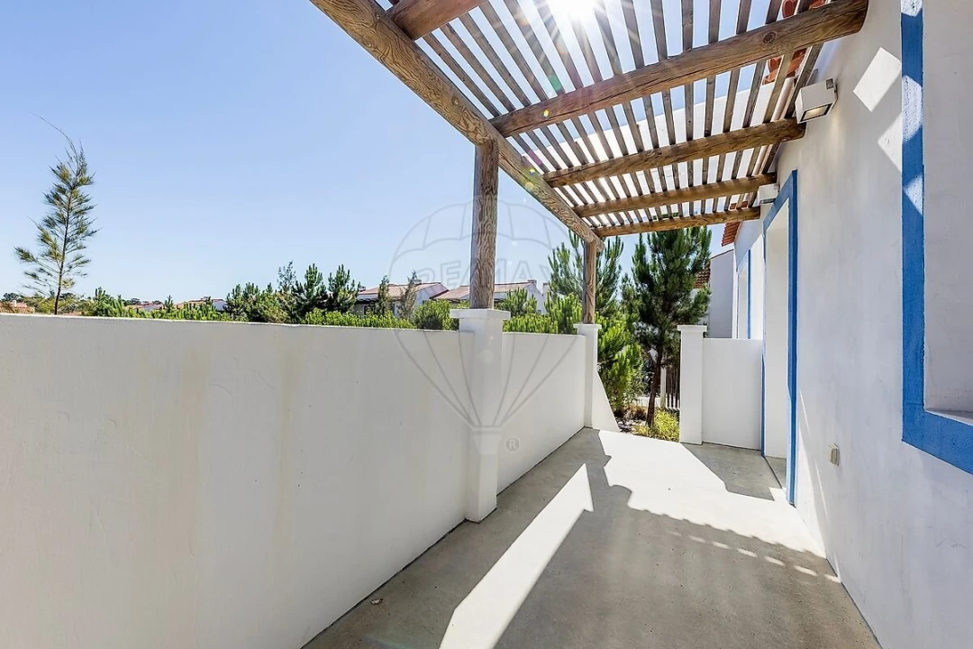 Apartamento T1 para Venda em Carvalhal Foto 3