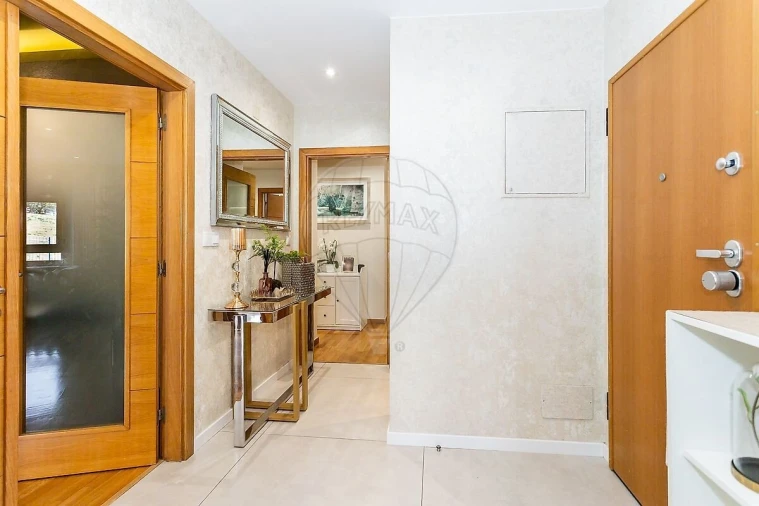 Apartamento T3 para Venda em Odivelas Foto 6