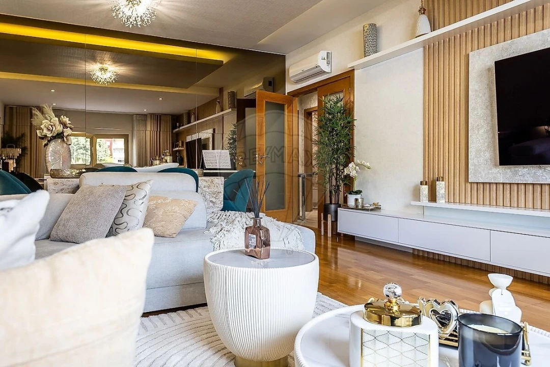 Apartamento T3 para Venda em Odivelas Foto 2