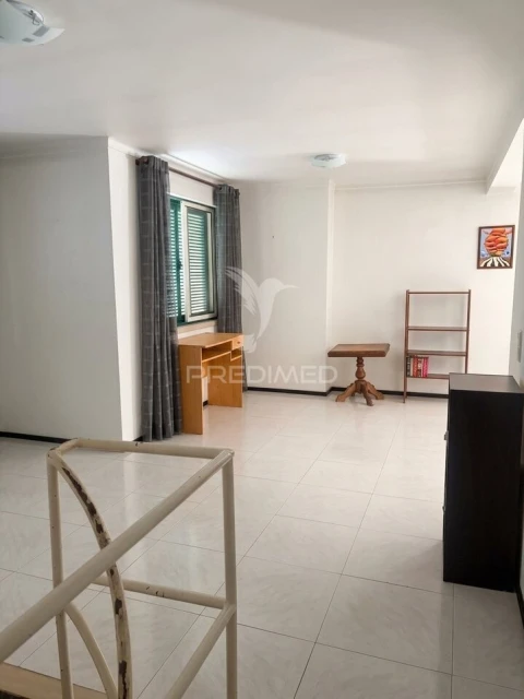 Apartamento T4 para Venda em São João Baptista