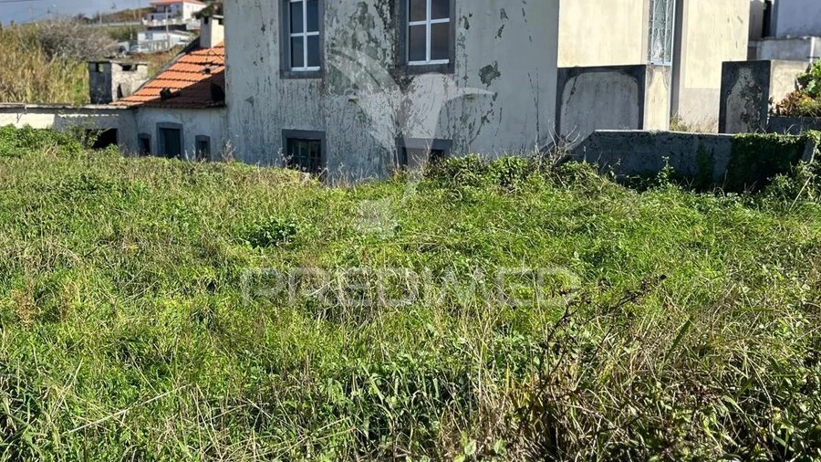 Moradia T3 para Venda em Ponta do Pargo