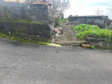 Moradia T3 para Venda em Ponta do Pargo