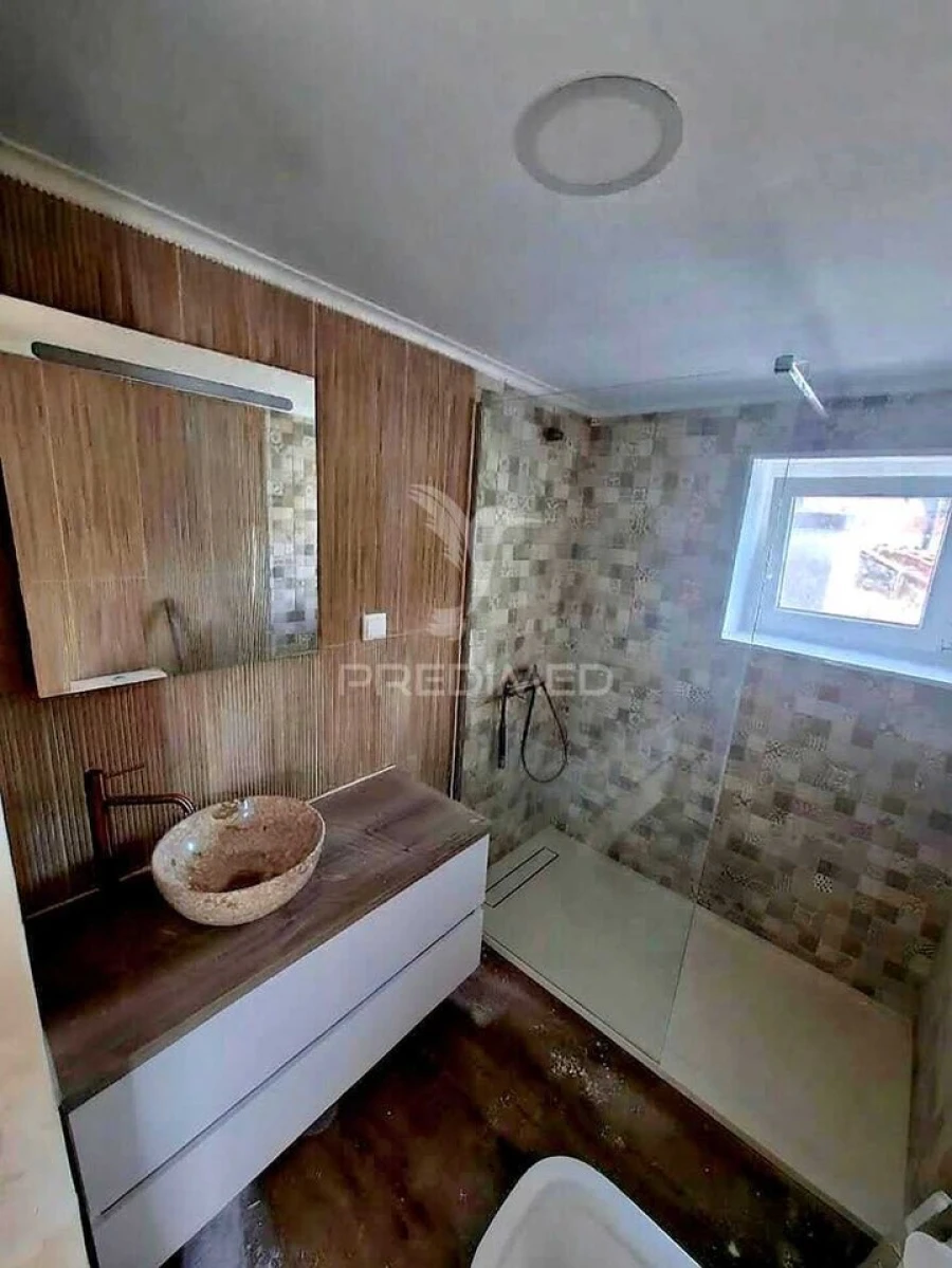 Moradia T2 para Venda em Envendos Foto 2