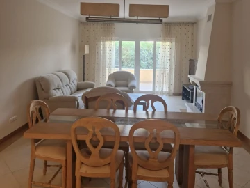 Moradia T3 para Venda em Quarteira
