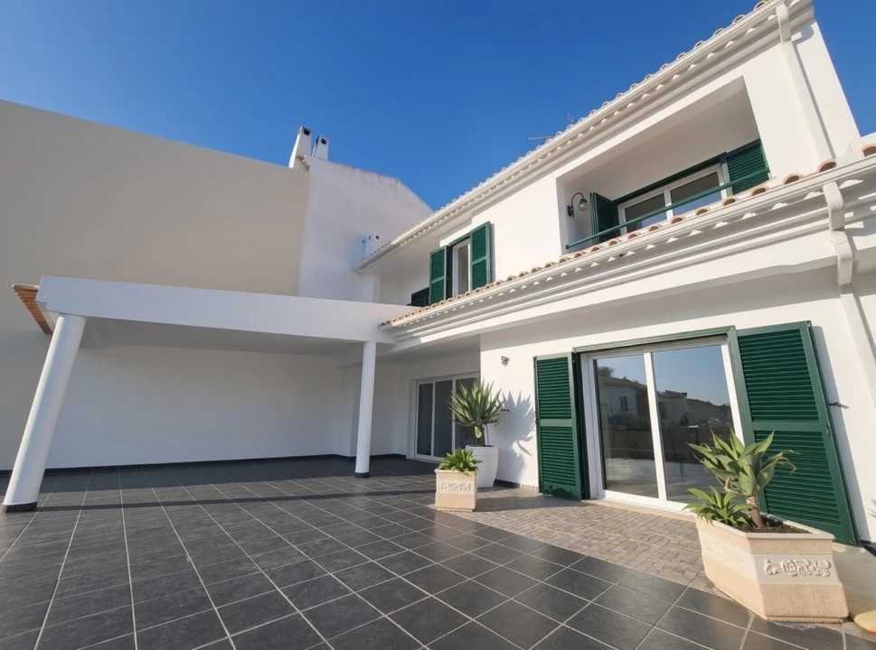 Moradia T2 para Venda em Albufeira e Olhos de Água Foto 1