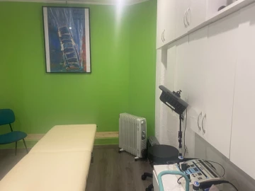 Loja para Venda em Albufeira e Olhos de Água