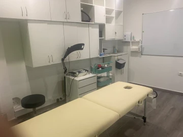 Loja para Venda em Albufeira e Olhos de Água