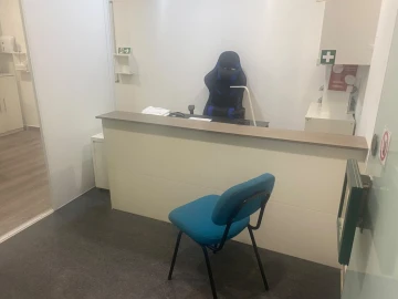 Loja para Venda em Albufeira e Olhos de Água