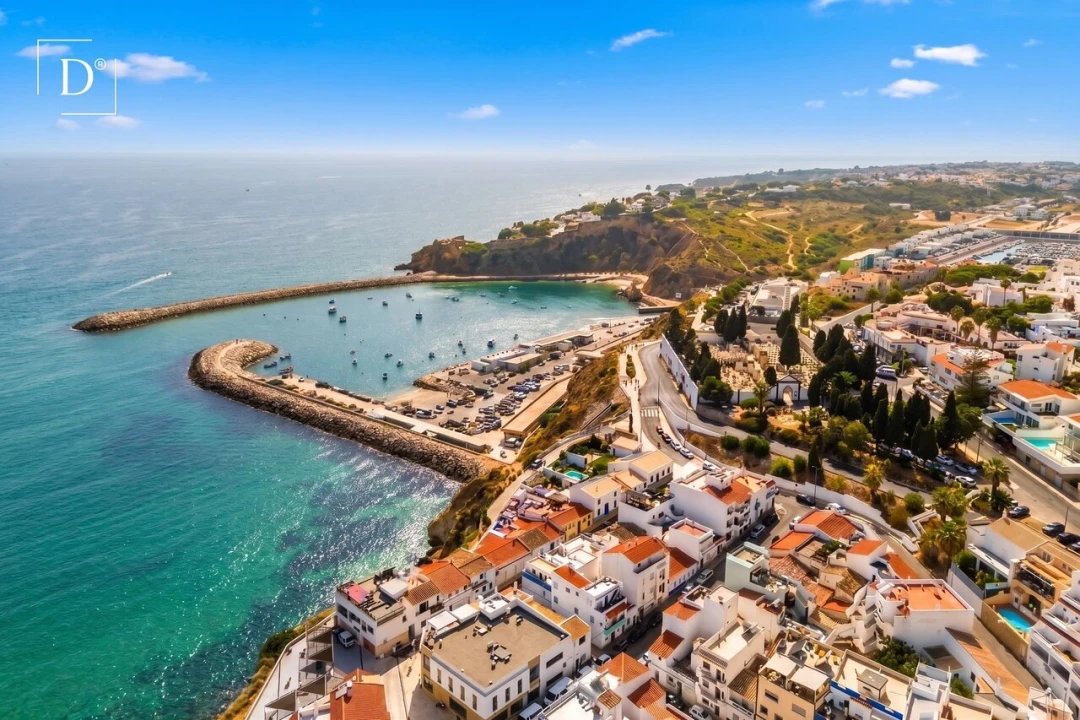 Moradia T2 para Venda em Albufeira e Olhos de Água Foto 1