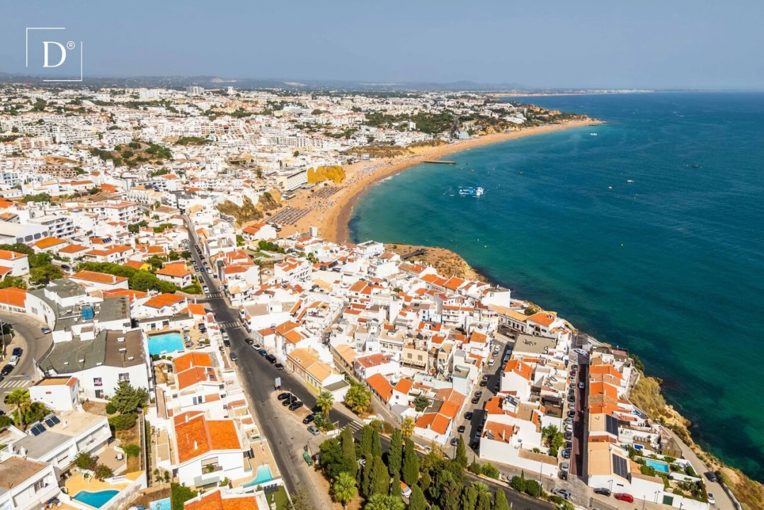Moradia T2 para Venda em Albufeira e Olhos de Água Foto 14