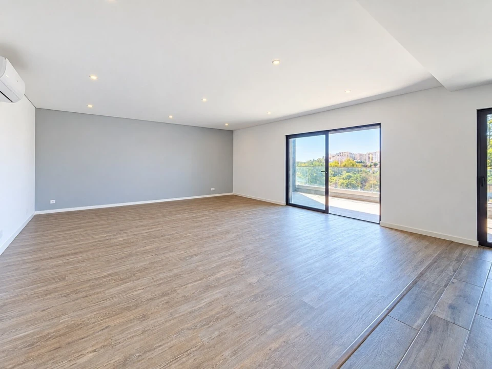 Apartamento T3 para Venda em Portimão Foto 6
