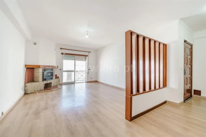 Apartamento T4 para Venda em Fundão, Valverde, Donas, A. Joanes, A. Nova Cabo