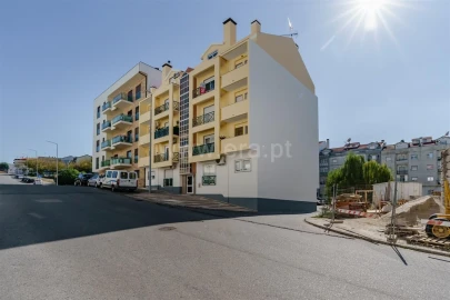 Apartamento T4 para Venda em Fundão, Valverde, Donas, A. Joanes, A. Nova Cabo