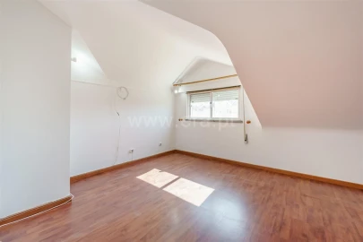 Apartamento T4 para Venda em Fundão, Valverde, Donas, A. Joanes, A. Nova Cabo