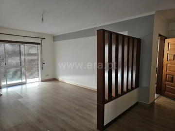Apartamento T4 para Venda em Fundão, Valverde, Donas, A. Joanes, A. Nova Cabo