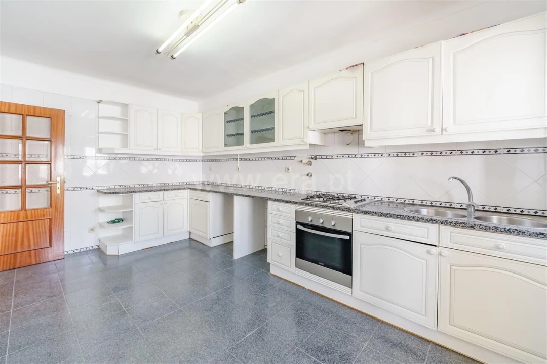 Apartamento T4 para Venda em Fundão, Valverde, Donas, A. Joanes, A. Nova Cabo Foto 3