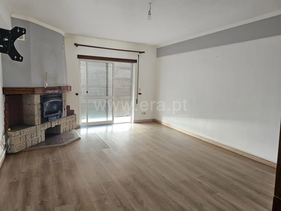 Apartamento T4 para Venda em Fundão, Valverde, Donas, A. Joanes, A. Nova Cabo Foto 1