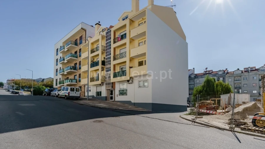 Apartamento T4 para Venda em Fundão, Valverde, Donas, A. Joanes, A. Nova Cabo