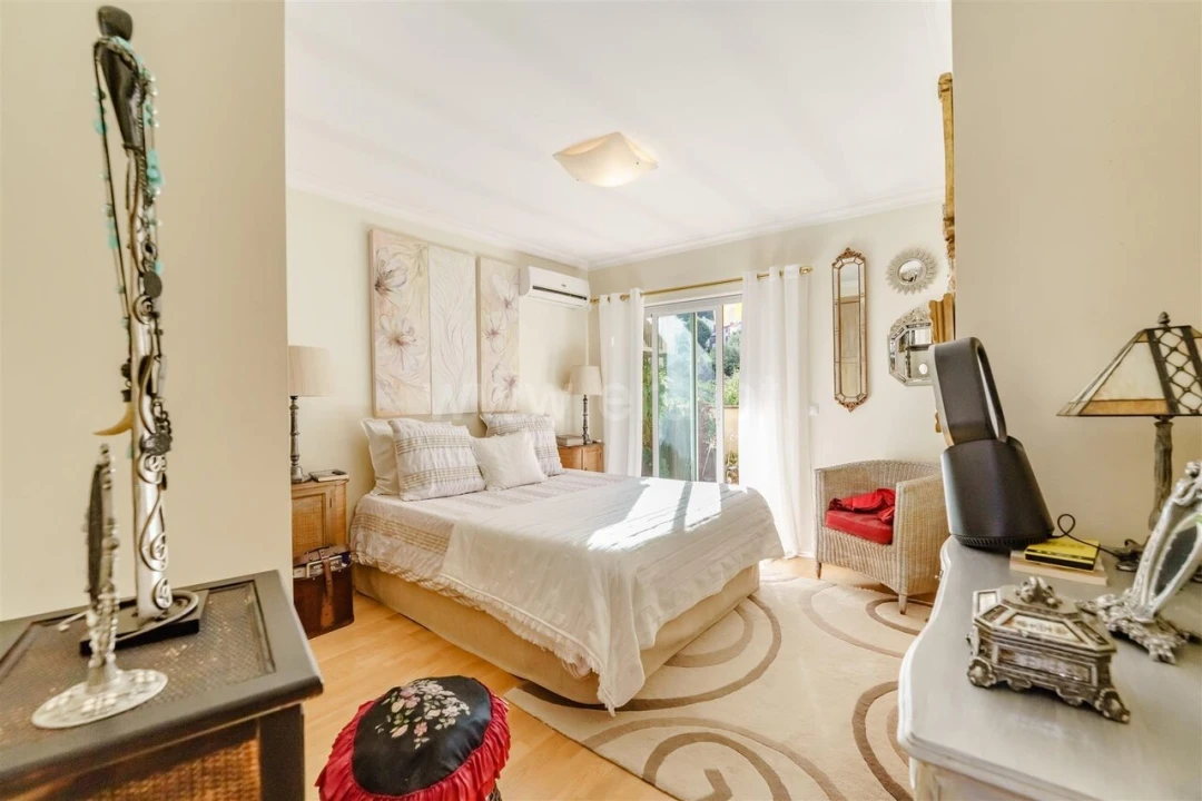 Apartamento T5 para Venda em Covilhã e Canhoso Foto 11