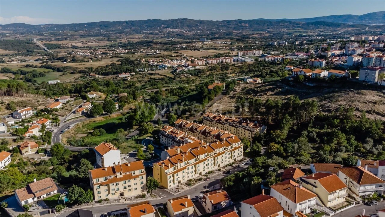 Apartamento T5 para Venda em Covilhã e Canhoso Foto 19