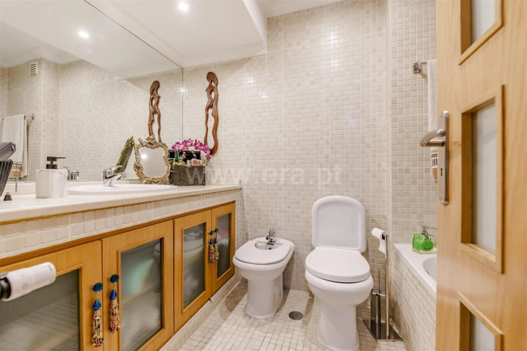 Apartamento T5 para Venda em Covilhã e Canhoso Foto 14