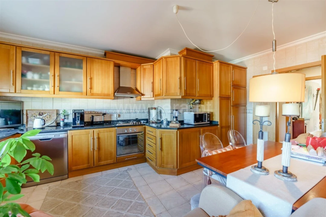 Apartamento T5 para Venda em Covilhã e Canhoso Foto 6