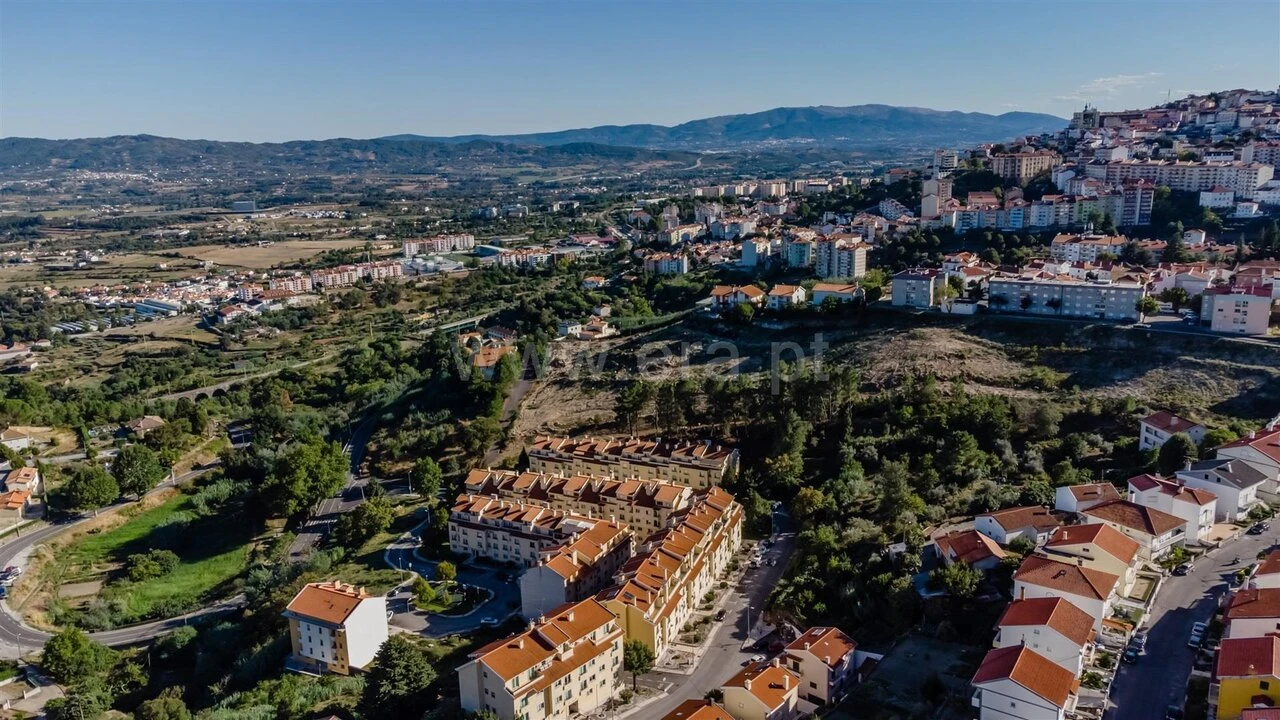 Apartamento T5 para Venda em Covilhã e Canhoso Foto 20