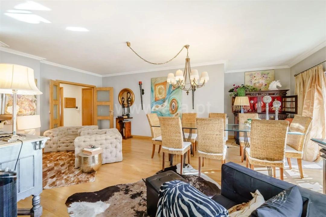 Apartamento T5 para Venda em Covilhã e Canhoso Foto 4