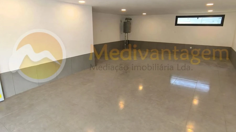 Moradia T3 para Venda em Merelim (São Pedro) e Frossos