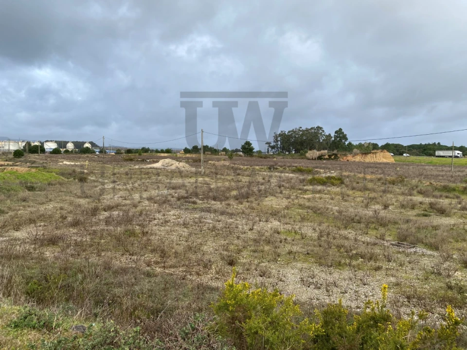 Terreno Comércio / Armazém para Venda em Aveiras de Cima Foto 7