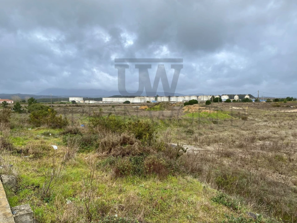 Terreno Comércio / Armazém para Venda em Aveiras de Cima Foto 8