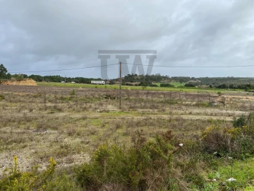 Terreno Comércio / Armazém para Venda em Aveiras de Cima